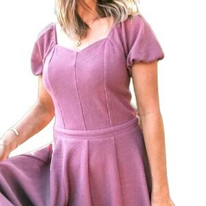 Elegant Mauve Puff Sleeve Dress